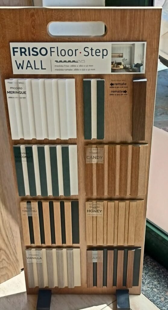 estantería hecha con materiales de madera